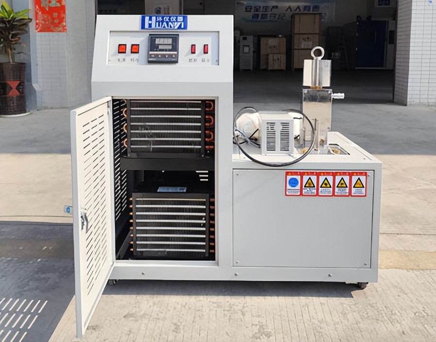 热塑橡胶低温脆化检测仪用于丁腈橡胶低温脆性的研究(图1) 热塑橡胶低温脆化检测仪用于丁腈橡胶低温脆性的研究(图1)